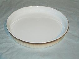 1982 Vintage Corning Ware French Bisque 10" Quiche/ Pie Plate F-3-B