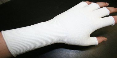 Endurant Compression Fingerless Gloves - Copper Fiber Yarn - White and Black Universal- (1 Pair) (White)