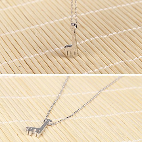 Cartoon Mini Fawn Bambi Giraffe Pendant Necklace Fashion Female Clavicle Chain N3
