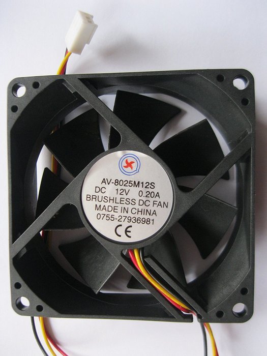 2 pcs Brushless DC Cooling Fan 12V 8025S 7 Blades 3 wire 80x80x25mm Sleeve-bearing Skywalking