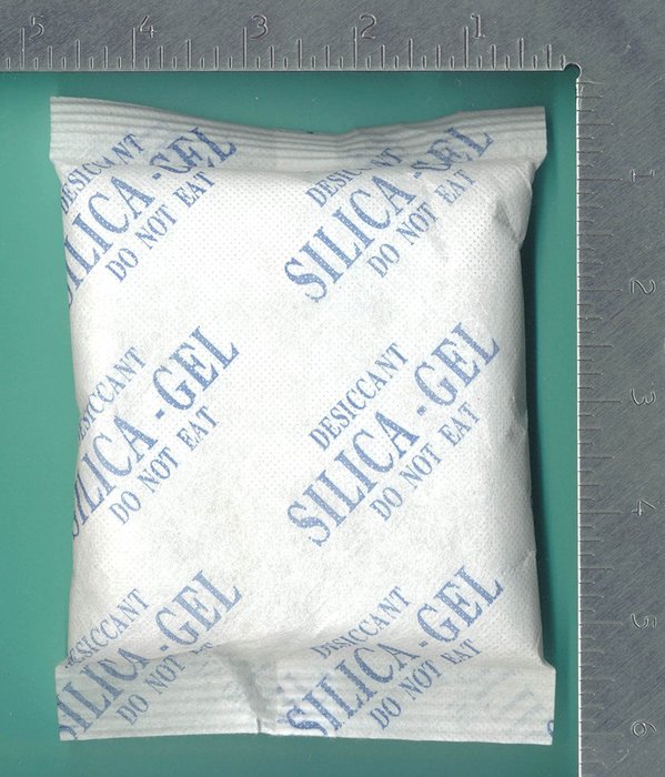 100 Gram Pack of 20 "Dry&dry" Silica Gel Packets Desiccant Dehumidifiers N2