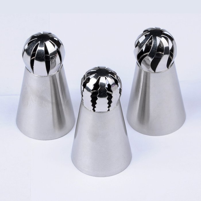 YOUKEE 3PCS New Arrival Unique Sphere Ball Design Small Russian Icing Piping Nozzles with a Tri-color Coupler