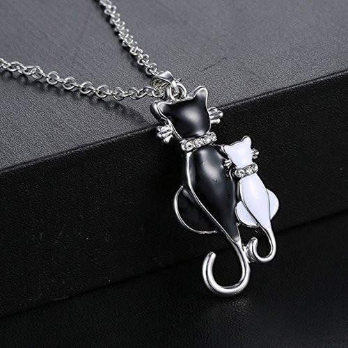 New Design White Black Cats Pendant Chain Necklace Best Gift for Family Friends N2