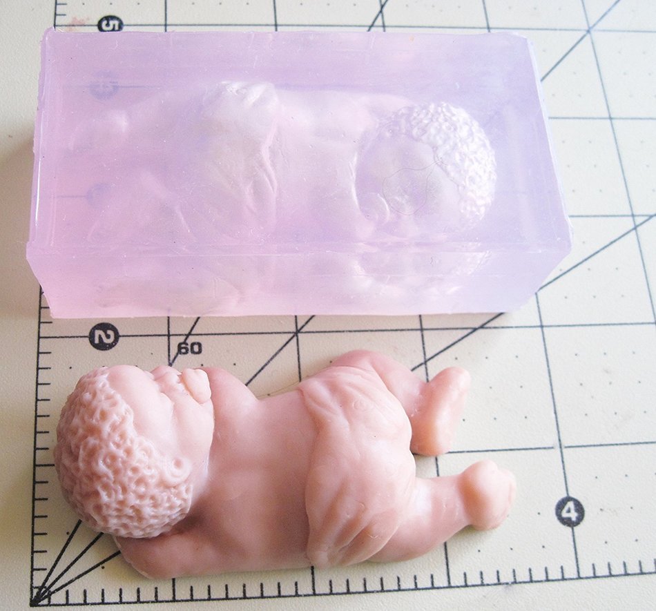 Silicone Mold 3.5 Inch Crawling Baby "Spanky"