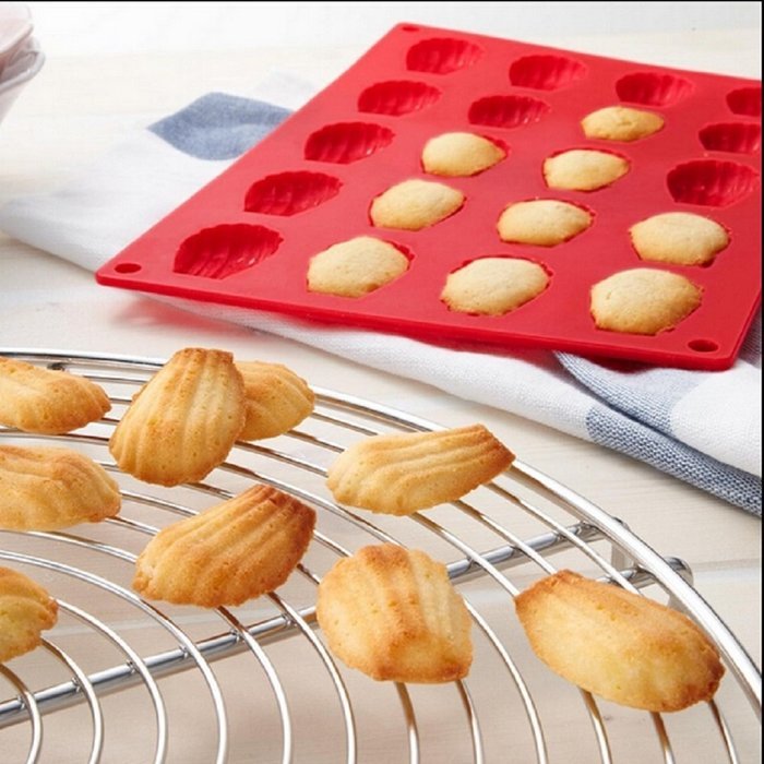 Woreach 20 Shell Silicone Muffin Pans -- Red Baking Pan Mold -- Non-Stick Cupcake Mold N2