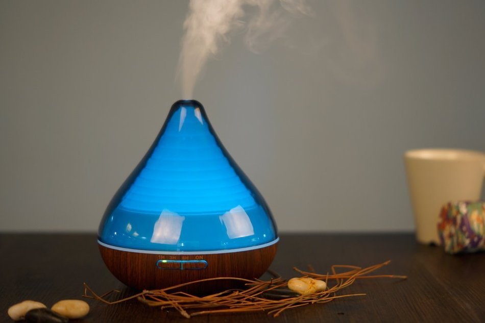 300ml Ultrasonic Cool Mist Humidifier ,Essential Oil Aromatherapy Diffuser with 7 Colors LED and Waterless Auto... N41