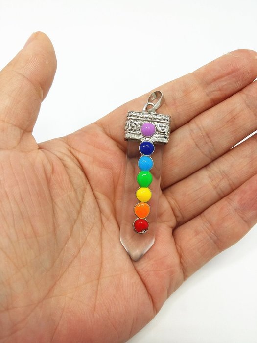 QTMY Fashion Jewelry Rock Crystal Quartz Gemstone 7 Chakra Healing Stone Pendant for Women Men N2