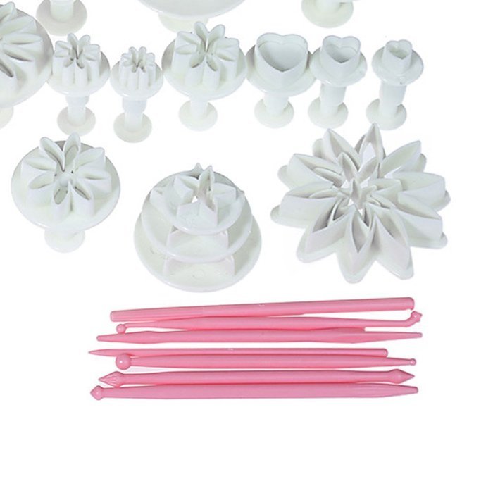 YUFENG 47 in 1 Kitchen Baking Molding Kit Sugarcraft Making Mould for Cookie Cake Decoration N2