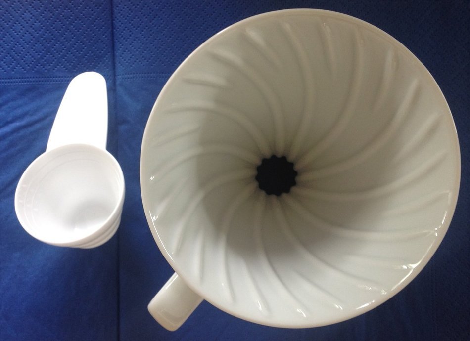 Hario V60 & Fino Coffee Products - 1.2 Liter Drip Coffee Pot, Porcelain Dripper, Spoon & 100 Filters All Sold...