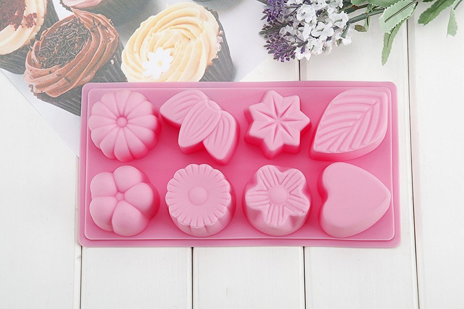 QooWare 8-Cavity Leaf Series 100% Silicone Baking Mold&ndash; Rust Resistant, Odorless, Non-Teflon Bakeware(pack of 2)