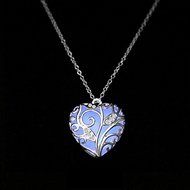 Fashion Magical Fairy Glow in the Dark Pendant Locket Heart Necklace Luminous N3