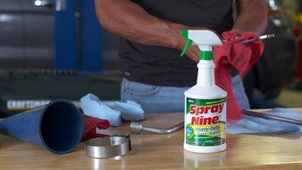 Spray Nine 26832 Heavy Duty Cleaner/Degreaser and Disinfectant, 32 oz. N6