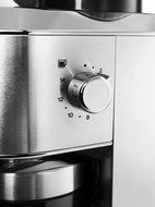 DeLonghi America KG521 Dedica Conical Burr Grinder with Porta Filter Attachment, Silver N4