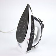 Smartek SilverStreak Heavy-duty Steam Iron SK1500 N2