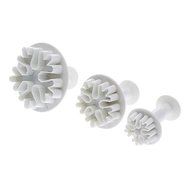 Sher Snowflake Shaped Cookie Cutter with Plunger (3pcs)