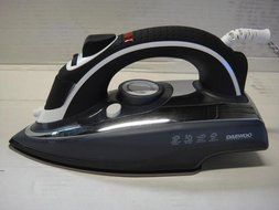 Daewoo DI-9208 2200-watt Steam/Dry Iron, 220V (Not for USA)