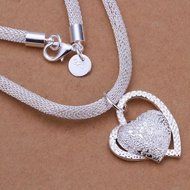 New Fashion Silver Charm Heart Pendant Beautiful women Necklace JEWELRY cute