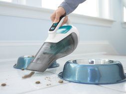 Black &amp; Decker CWV9610 Dustbuster 9.6-Volt Wet and Dry Cordless Hand Vac