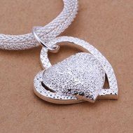 New Fashion Silver Charm Heart Pendant Beautiful women Necklace JEWELRY cute N2