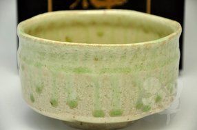 Japanese Mino yaki Matcha Bowl Green Tea 12.3 / 12.3 / 7.2cm (4.8 / 4.8 / 2.8inch)[7163]