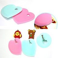 Y&amp;XL&amp;H 1Pcs Silicone Batter Spatula Cake Cream Mixer Live Shape Models Baking Scraper Kitchen Cooking Tool Random...