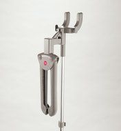 SINGER SteamWorks Pro 1500 Watt Garment &amp; Fabric Steamer with 90 Minutes of Continuous Steam N12
