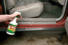 Spray Nine 26832 Heavy Duty Cleaner/Degreaser and Disinfectant, 32 oz. N10