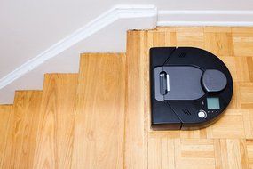 Neato XV Signature Pro Pet &amp; Allergy Robot Vacuum Cleaner N5