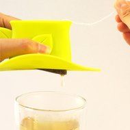 Silicone Tea Bag Squeezer &amp; Cup Lid in One