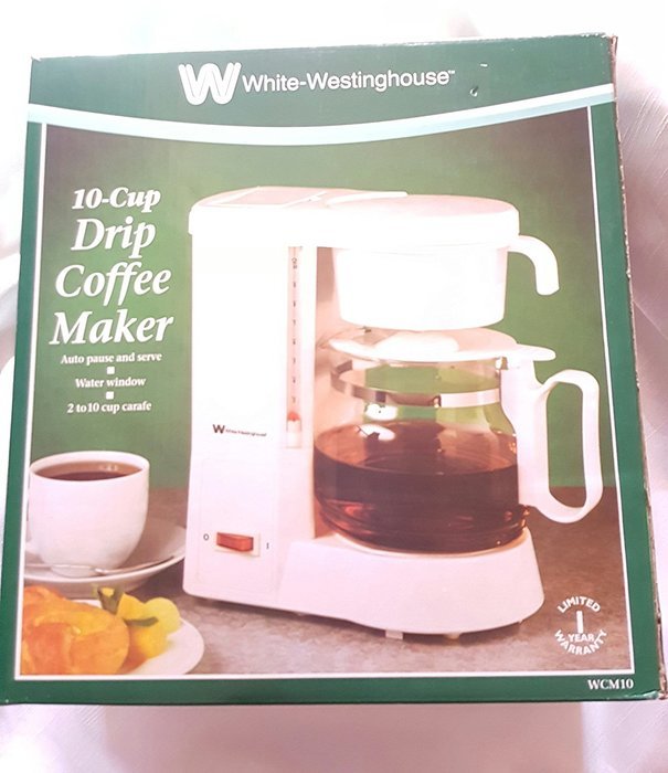 White Westinghouse 2 - 10 cup Coffee Maker Auto Pause & Serve Warmer Removable Filter Basket Water Window wcm10