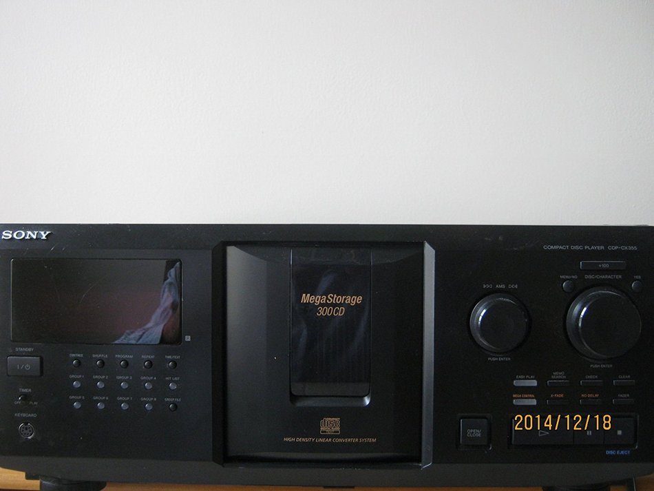 Sony CDP-CX350 MegaStorage 300-CD Changer (Discontinued by Manufacturer) N2