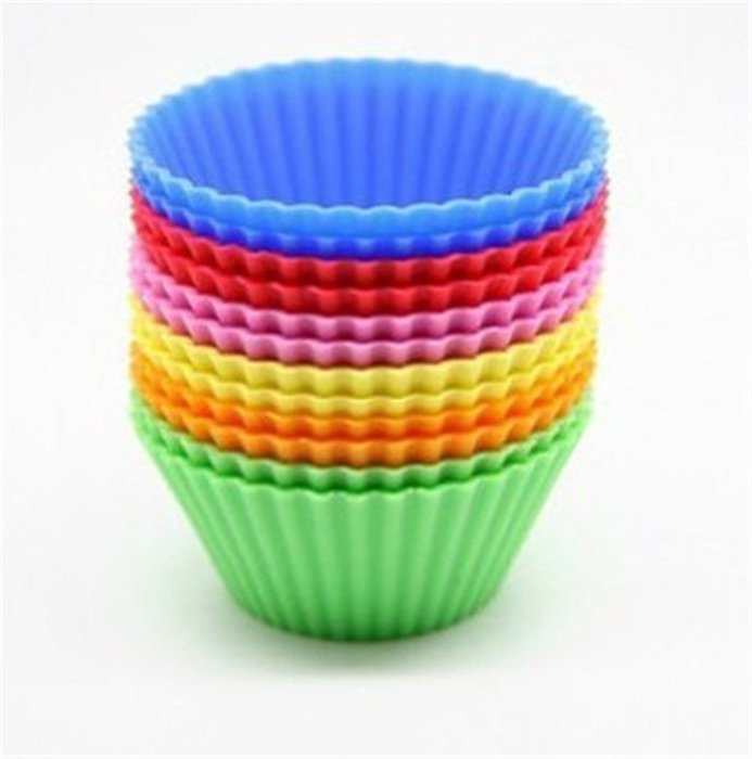 U-beauty 10pcs Round Shaped Silicone Cake Mold Muffin Cups Soap Mold Pudding Jelly Cube Color in Random