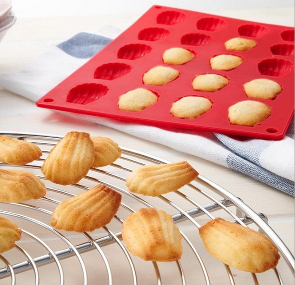 Fasmov 20-Cavity Silicone Madeleine Pan Cookie Mold,Baking Mold, Handmade Soap Moulds and more,Set of 2