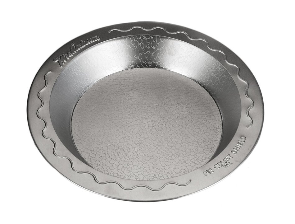 Doughmakers 9 Pie Pan with Crust Protector