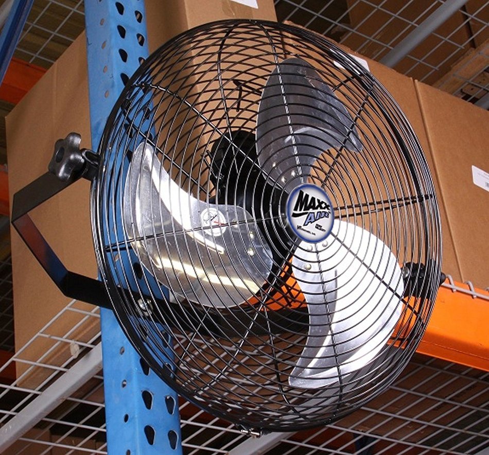MaxxAir HVWM18 Wall Mount with 18-Inch Fan N2