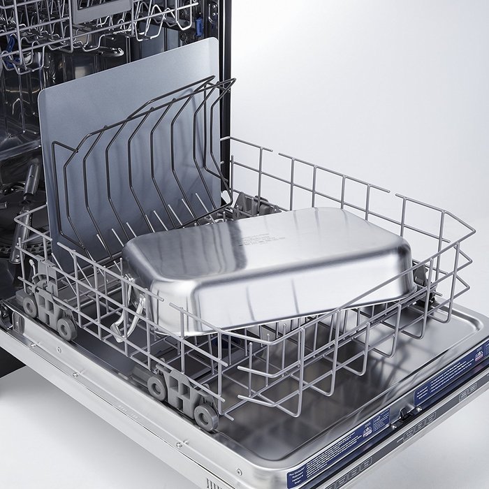 Calphalon 1833931 AccuCore Stainless Steel Roaster with Rack, 16-Inch N2