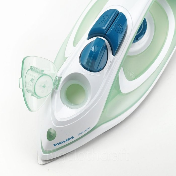 Philips Steam Iron GC1930 Non-stick Spray Soleplate 220V N6