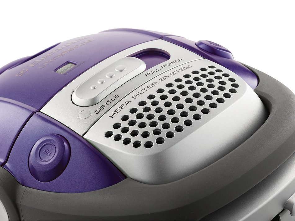Electrolux UltraSilencer EL6986B Canister Vacuum, Hose Length 6 Feet, Power 9 amps - Corded N2