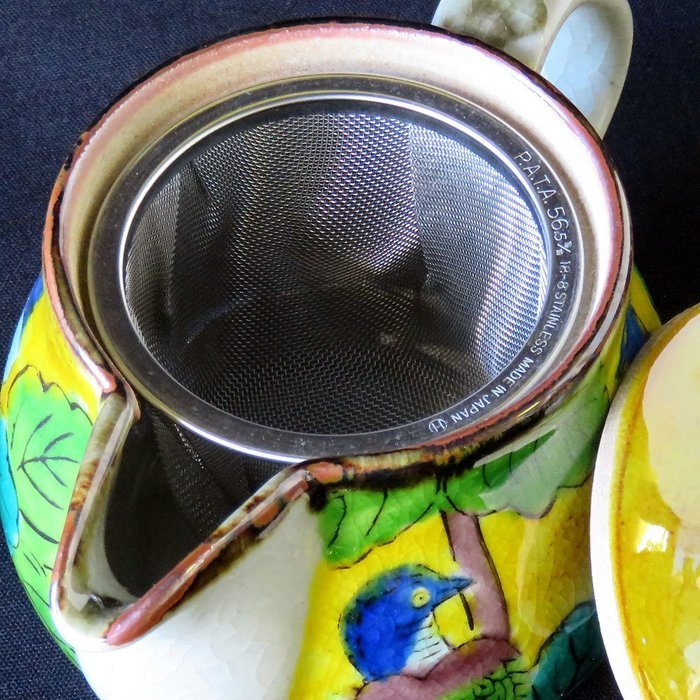 Kutani pottery teapot pot Yoshida shop (with tea strainer)