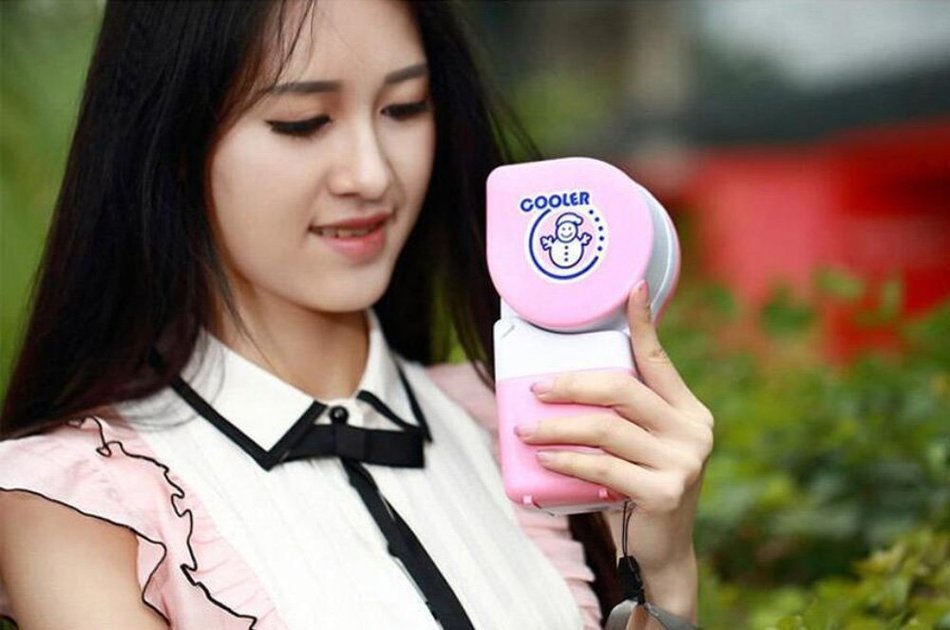 LOHOME&reg; Handy Cooler Small Fan, Mini-Air Conditioner High Quality Portable Speed Adjustable Fan Runs on Batteries... N15
