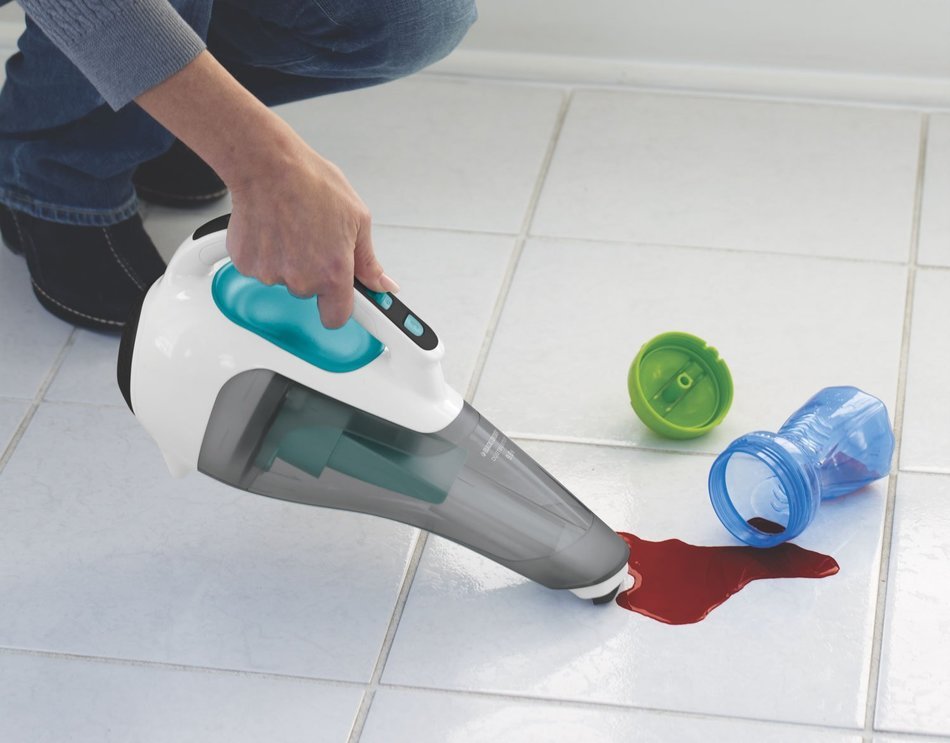 Black & Decker CWV9610 Dustbuster 9.6-Volt Wet and Dry Cordless Hand Vac N5