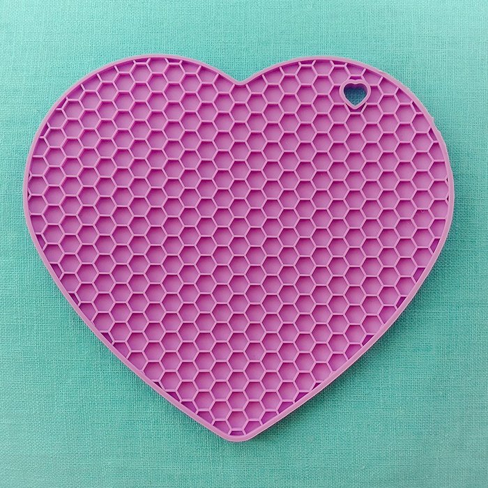CatRat's Set of 4 Heart-Shaped Silicone Heat Resistant Pot Holders / Kitchen Table Coasters / Trivets / Small...