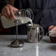 Bellemain Stainless Steel Hand Pump Milk Frother, 14 oz. capacity N2
