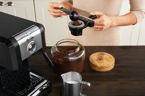 Mr. Coffee Premium Self Tamping Espresso with Milk Frother, ECMPT1000