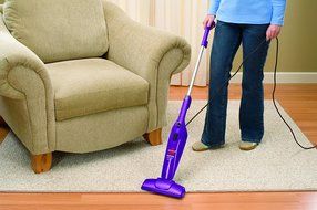 BISSELL 3106-Q Featherweight Lightweight Vacuum N4