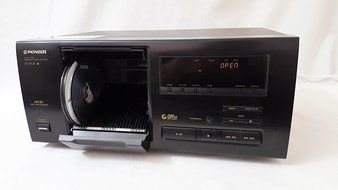 Pioneer PD-F505 25-Disc CD Changer N2