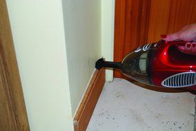 Ewbank HSVC3 Chilli 3 Combi-Stick/Handheld Vacuum, Red Finish - Corded N7