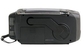 Kaito KA350GN Voyager Trek Solar/Crank AM/FM/SW NOAA Weather Radio with 5-LED Flashlight, Green N20