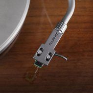 Fluance High Fidelity Vinyl Turntable Record Player with Dual Magnet Cartridge, Elliptical Diamond Stylus, Belt... N5