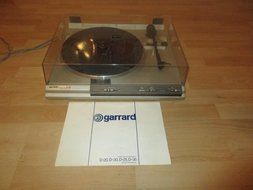 Garrard Direct Drive D-30 Turntable Record Player N5